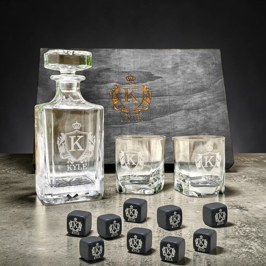 Personalized Whiskey Decanter Set with Glasses – Gift for Dad, Husband, Anniversary & Groomsmen