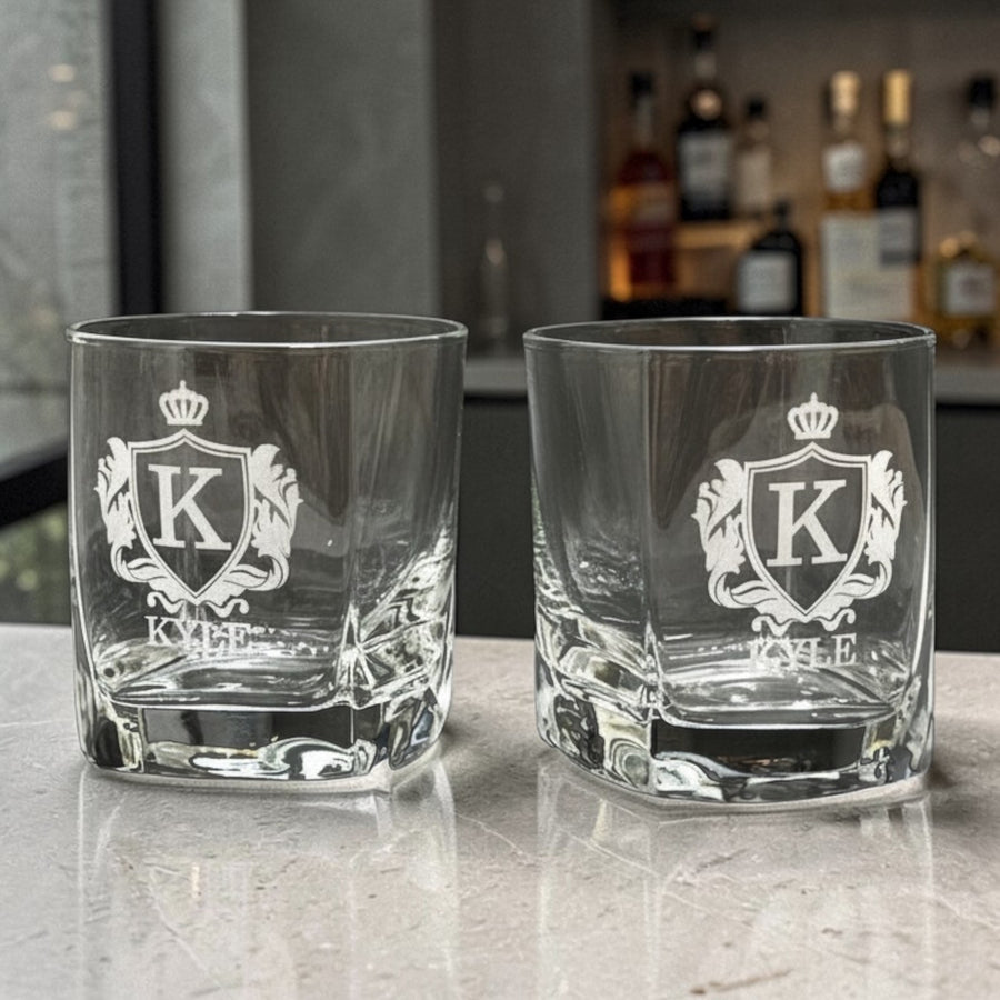 Personalized Whiskey Decanter Set with Glasses – Gift for Dad, Husband, Anniversary & Groomsmen