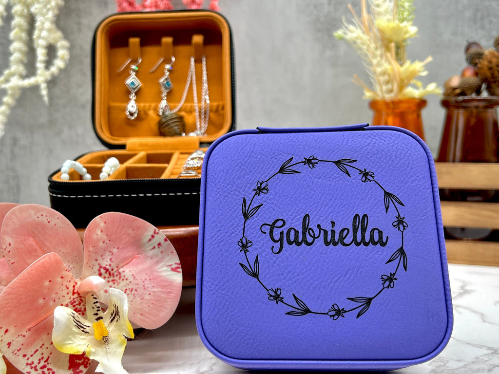 Floral Wreath Engraved Travel Jewelry Box Gift for Her, Personalized Jewelry Box, Gift for Girlfriend, Gift for Daughter