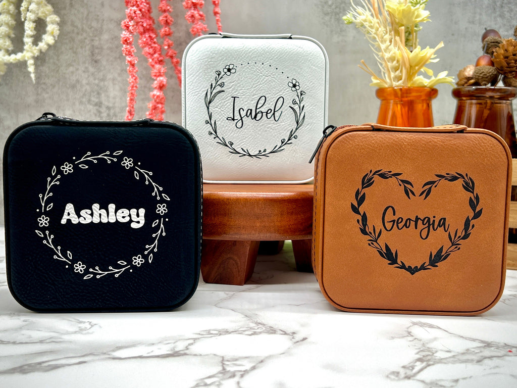 Floral Wreath Engraved Travel Jewelry Box Gift for Her, Personalized Jewelry Box, Gift for Girlfriend, Gift for Daughter