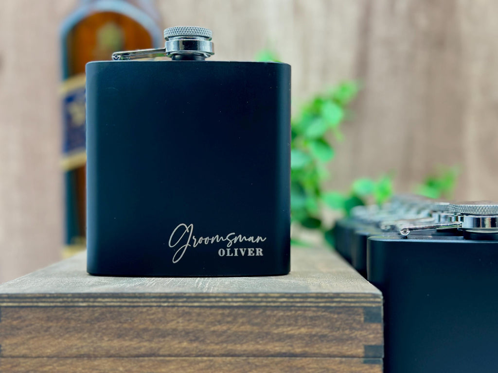 Personalized Groomsmen Flasks, Best Man Gift, Custom Black Flask for Best Man, Black Hip Flask, Groomsmen Gifts, Gifts for Wedding Party.