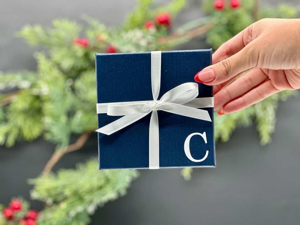 Personalized First Christmas Ornament for Married Couple, Custom Glass Ornament with Gift Box, Newlywed Holiday Keepsake for 2025