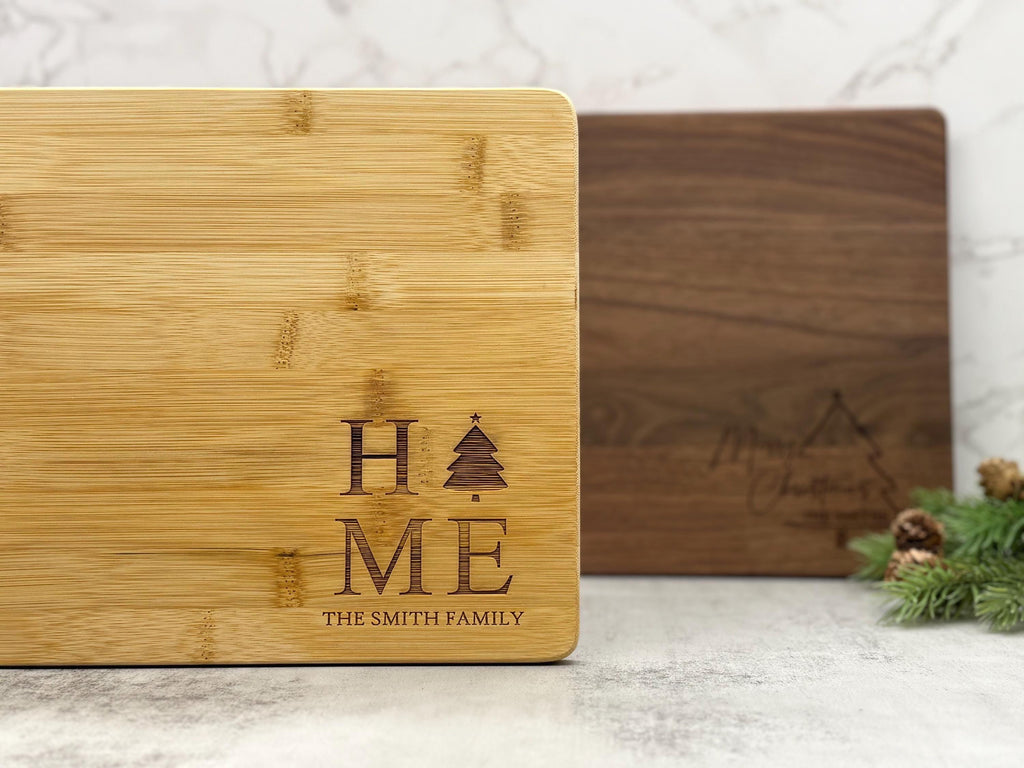 Personalized Christmas Cutting Board, Engraved Holiday Gift for Couple or Family, Custom Bamboo Board for Holiday Kitchen Décor
