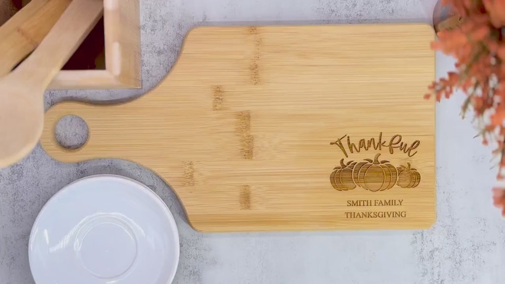 Personalized Thanksgiving Cutting Board & Spoon Set - Bamboo Cutting Board and Spoon - Thanksgiving Gifts - Holiday Gifts - Fall Decor