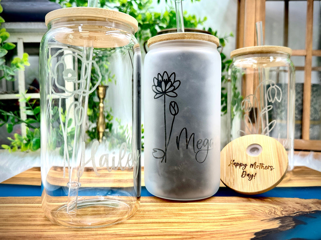 Personalized Birth Month Flower Engraved Can Glass and Bamboo Lid for Bridesmaid Gift Ideas