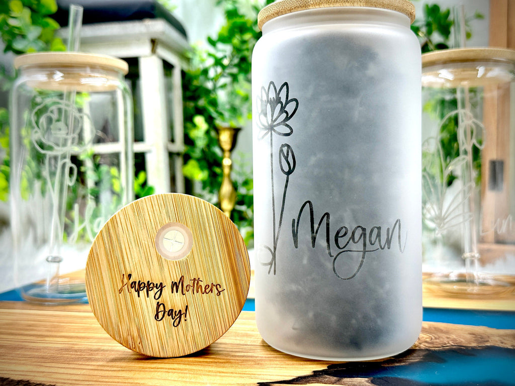 Personalized Birth Month Flower Engraved Can Glass and Bamboo Lid for Bridesmaid Gift Ideas