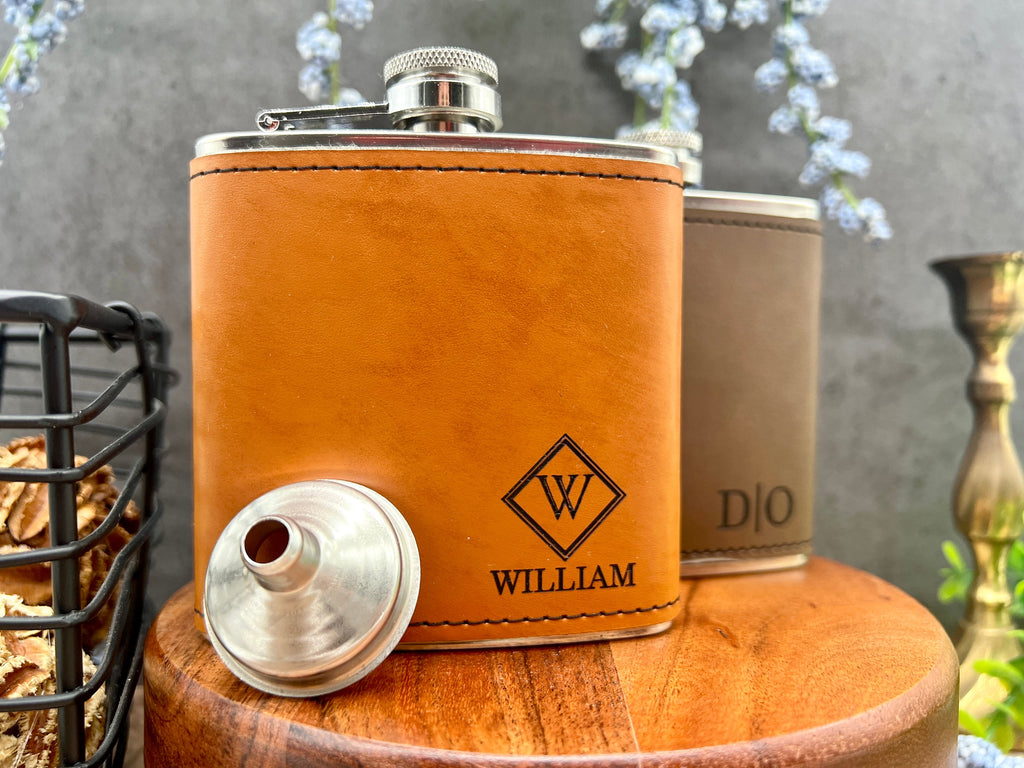 Personalized Flask for Men, Groomsman Gift, Leather Flask, Flask Personalized, Flasks, Bachelor Party Gifts